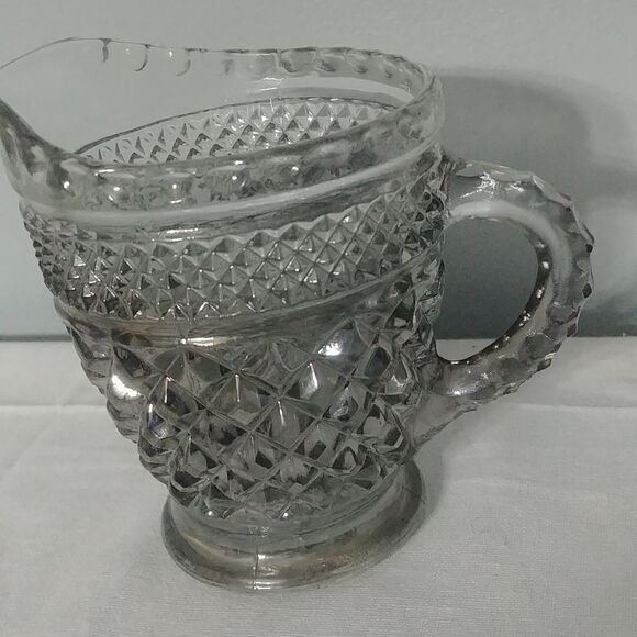 Vintage ANCHOR HOCKING WEXFORD GLASS Smoke Pressed Glass Diamond Pattern creamer - Picture 4 of 8